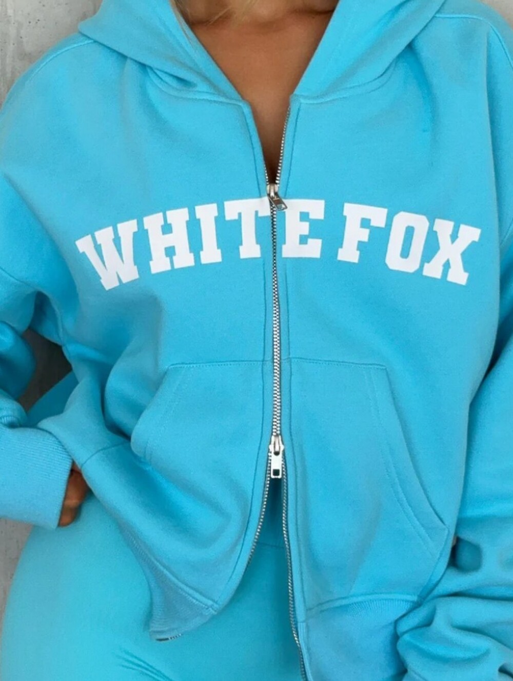 NWT White Fox Boxy Zip Front Hoodie XS/S